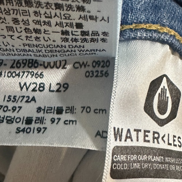 Levi's High Waisted Taper Jeans - Size 28 - Mid Stone Wash - Picture 8 of 8